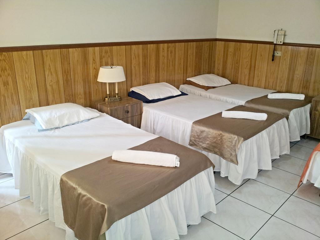 Hotel Manantiales El Salvador 산살바도르 객실 사진
