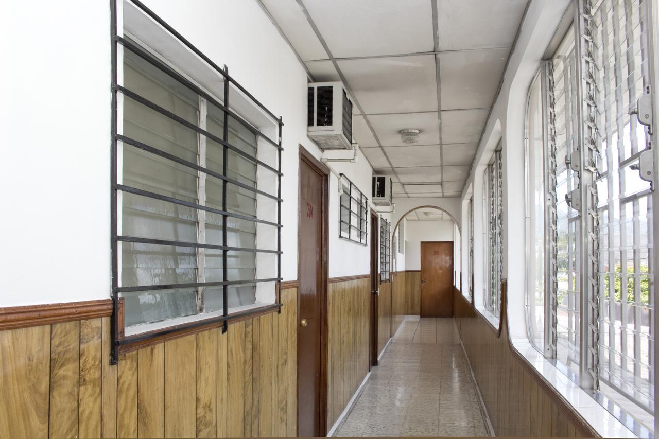 Hotel Manantiales El Salvador 산살바도르 객실 사진